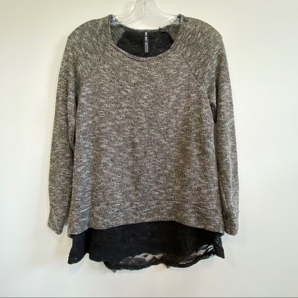 Lord and Taylor thin sweater top
